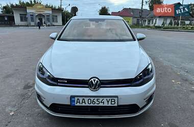 Хэтчбек Volkswagen e-Golf 2020 в Киеве