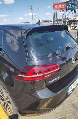 Хэтчбек Volkswagen e-Golf 2015 в Запорожье