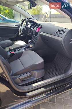 Хэтчбек Volkswagen e-Golf 2015 в Запорожье