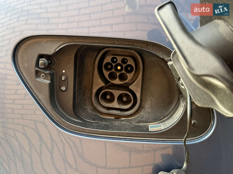 Хетчбек Volkswagen e-Golf 2014 в Вінниці