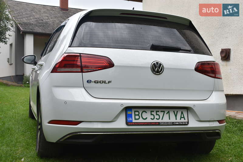 Хэтчбек Volkswagen e-Golf 2018 в Львове