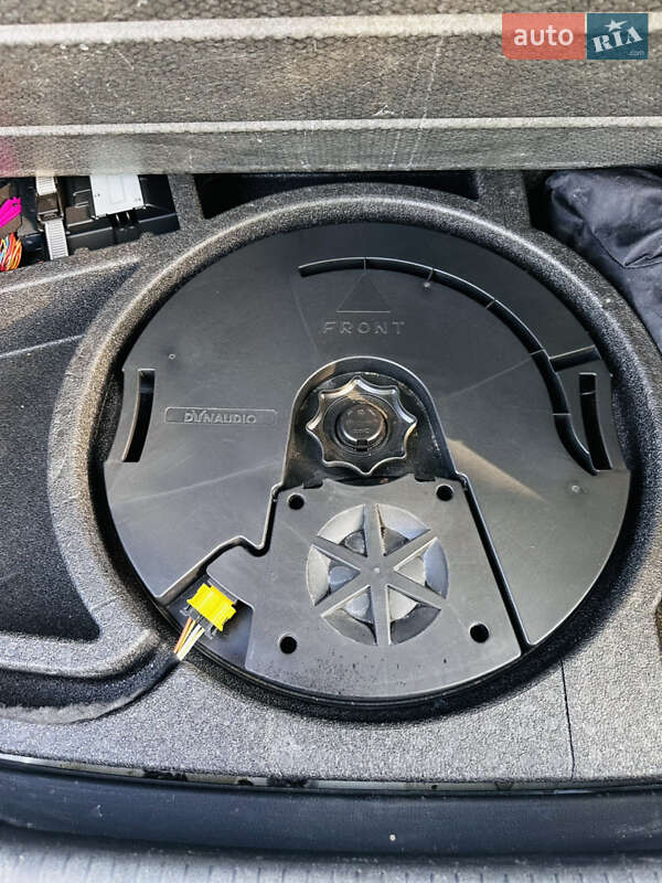 Хетчбек Volkswagen e-Golf 2015 в Чернівцях