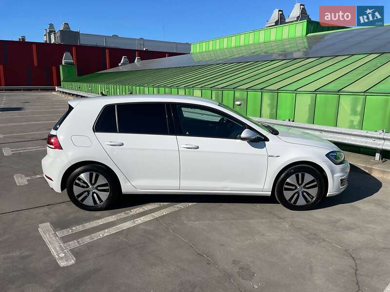 Хетчбек Volkswagen e-Golf 2020 в Києві