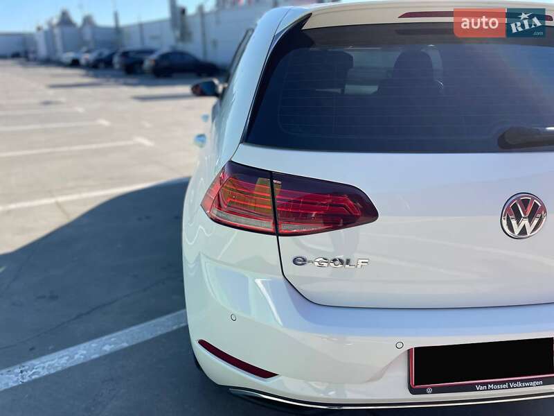 Хетчбек Volkswagen e-Golf 2020 в Києві