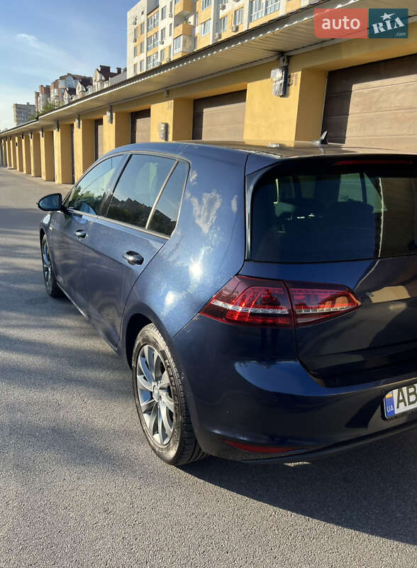 Хэтчбек Volkswagen e-Golf 2014 в Виннице