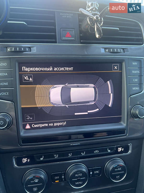 Хэтчбек Volkswagen e-Golf 2014 в Виннице