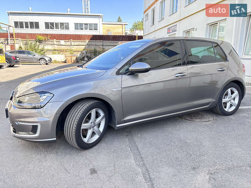 Хетчбек Volkswagen e-Golf 2015 в Вінниці