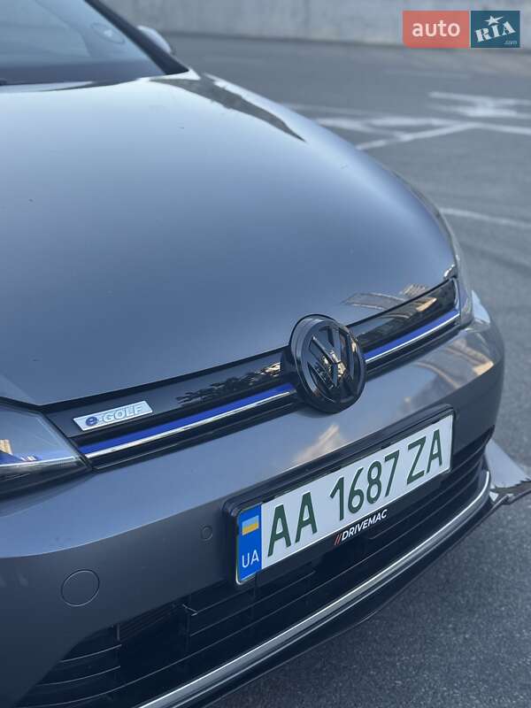 Хетчбек Volkswagen e-Golf 2018 в Києві фото 18 Хетчбек Volkswagen e-Golf 2018 в Києві