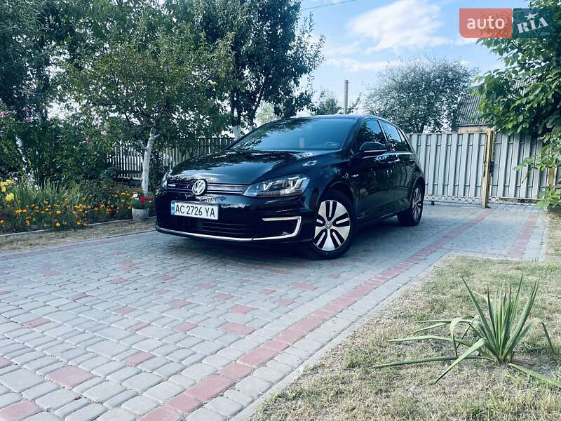 Хэтчбек Volkswagen e-Golf 2014 в Любомле фото 4 Хэтчбек Volkswagen e-Golf 2014 в Любомле