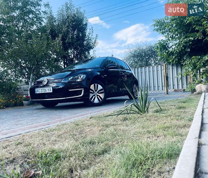Хэтчбек Volkswagen e-Golf 2014 в Любомле фото 6 Хэтчбек Volkswagen e-Golf 2014 в Любомле