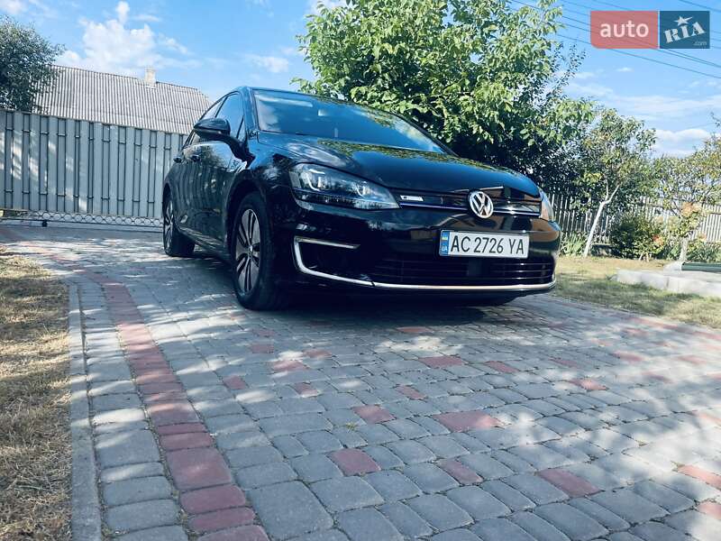 Хэтчбек Volkswagen e-Golf 2014 в Любомле фото 13 Хэтчбек Volkswagen e-Golf 2014 в Любомле