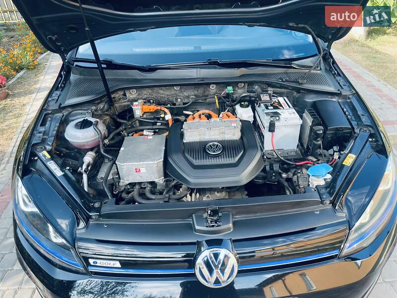 Хэтчбек Volkswagen e-Golf 2014 в Любомле фото 65 Хэтчбек Volkswagen e-Golf 2014 в Любомле