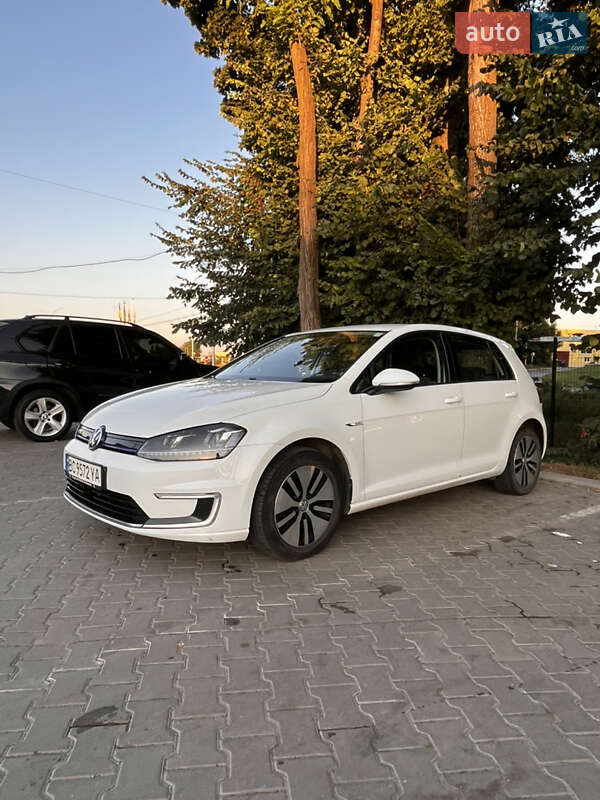 Хетчбек Volkswagen e-Golf 2014 в Львові