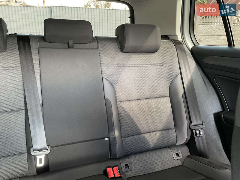 Хетчбек Volkswagen e-Golf 2020 в Павлограді