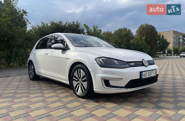 Хетчбек Volkswagen e-Golf 2014 в Гайсину