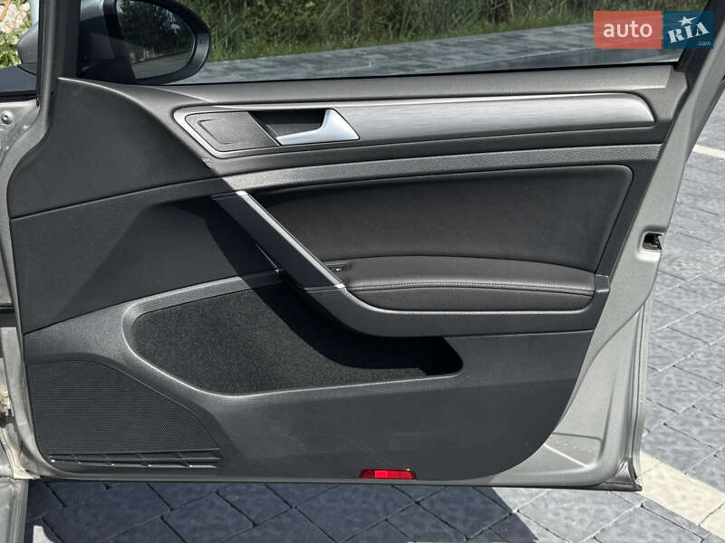 Хетчбек Volkswagen e-Golf 2019 в Самборі