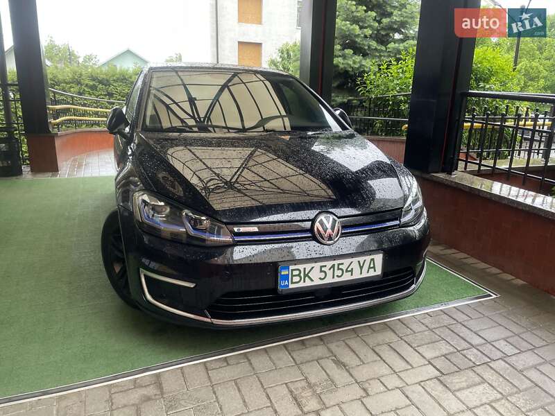 Volkswagen e-Golf 2017