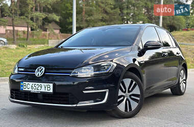 Хетчбек Volkswagen e-Golf 2017 в Новояворівську