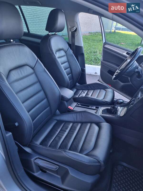 Хетчбек Volkswagen e-Golf 2016 в Харкові