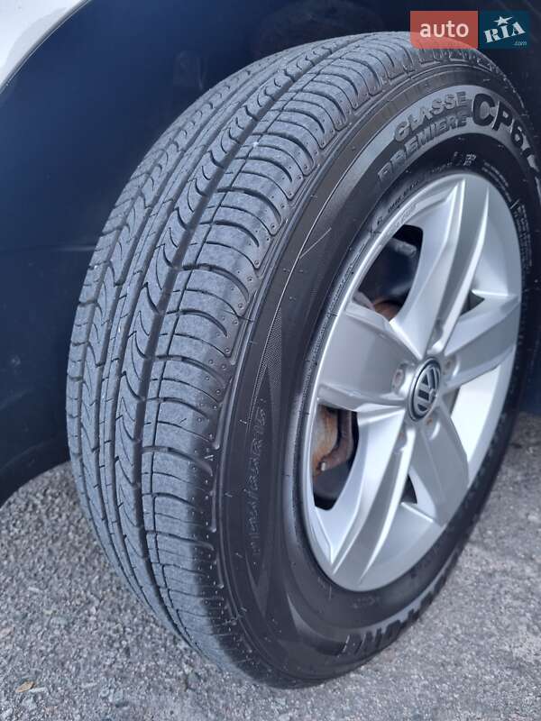 Хетчбек Volkswagen e-Golf 2016 в Харкові