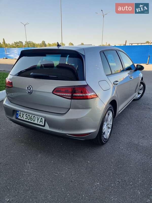 Хетчбек Volkswagen e-Golf 2016 в Харкові