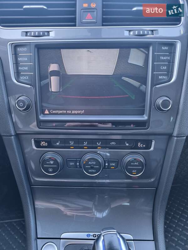 Хетчбек Volkswagen e-Golf 2016 в Харкові