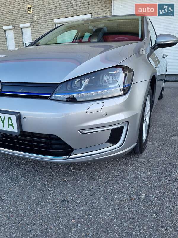 Хетчбек Volkswagen e-Golf 2016 в Харкові