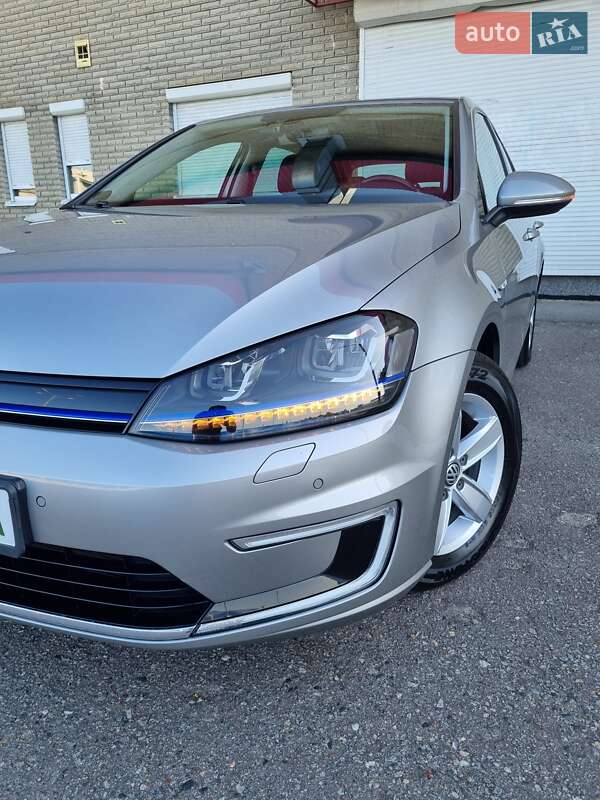 Хетчбек Volkswagen e-Golf 2016 в Харкові