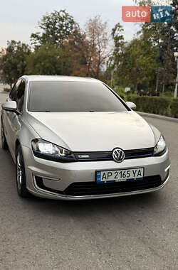 Хетчбек Volkswagen e-Golf 2016 в Запоріжжі