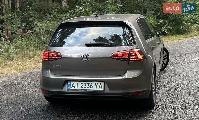 Хетчбек Volkswagen e-Golf 2015 в Києві фото 2 Хетчбек Volkswagen e-Golf 2015 в Києві