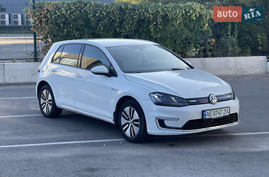 Хэтчбек Volkswagen e-Golf 2015 в Днепре