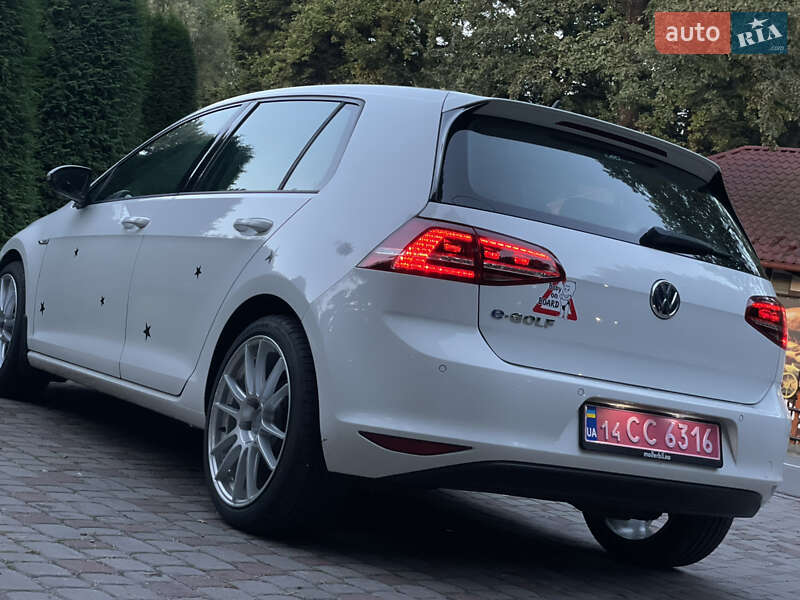 Хетчбек Volkswagen e-Golf 2015 в Львові фото 6 Хетчбек Volkswagen e-Golf 2015 в Львові
