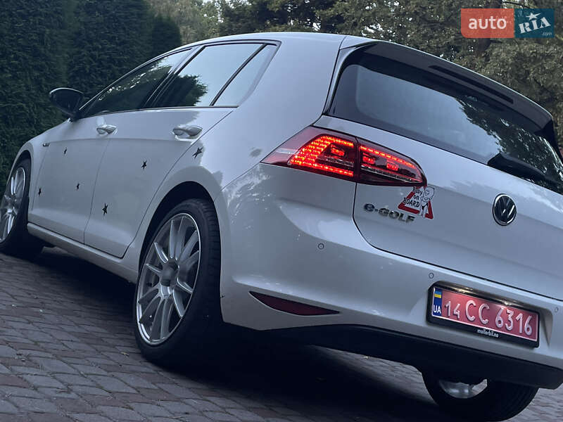 Хетчбек Volkswagen e-Golf 2015 в Львові фото 10 Хетчбек Volkswagen e-Golf 2015 в Львові