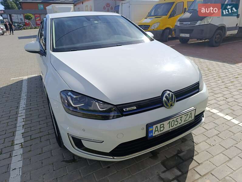 Хэтчбек Volkswagen e-Golf 2014 в Виннице