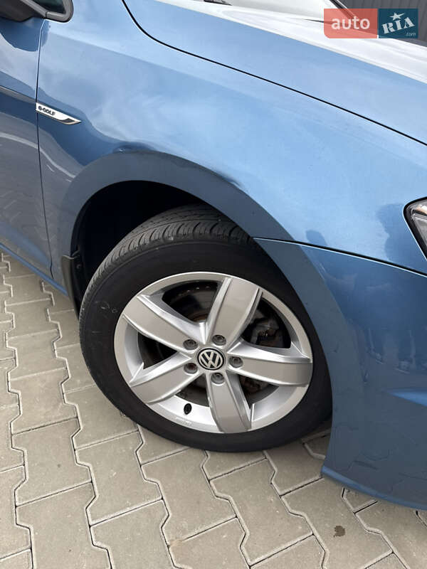 Хетчбек Volkswagen e-Golf 2015 в Луцьку