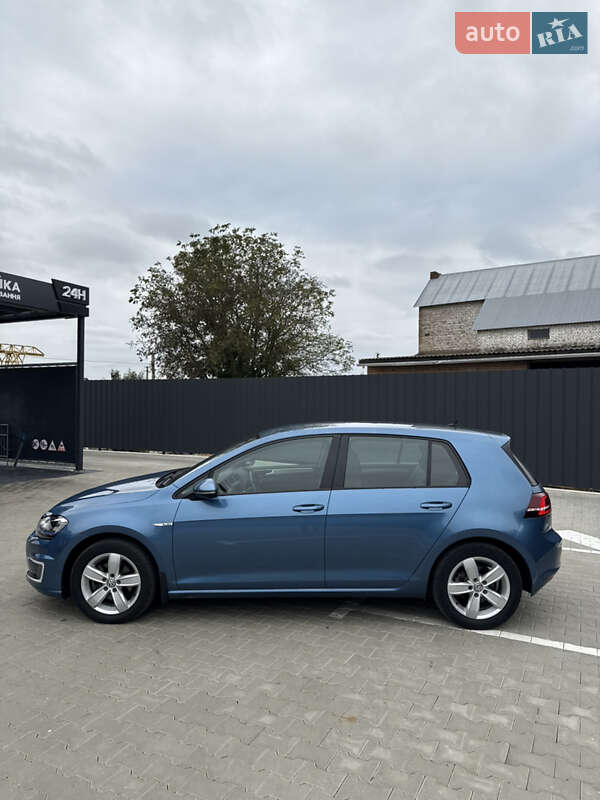 Хетчбек Volkswagen e-Golf 2015 в Луцьку