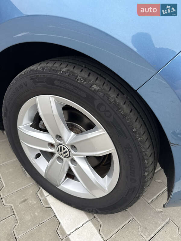 Хетчбек Volkswagen e-Golf 2015 в Луцьку