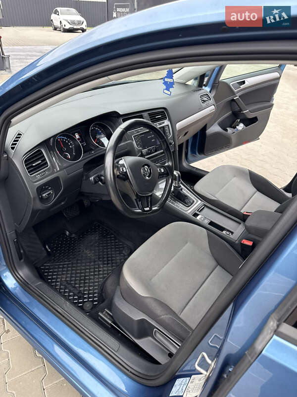 Хетчбек Volkswagen e-Golf 2015 в Луцьку