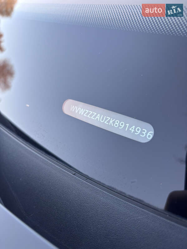 Хэтчбек Volkswagen e-Golf 2019 в Украинке