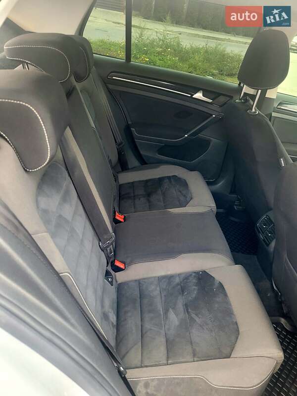 Хетчбек Volkswagen e-Golf 2018 в Хмельницькому