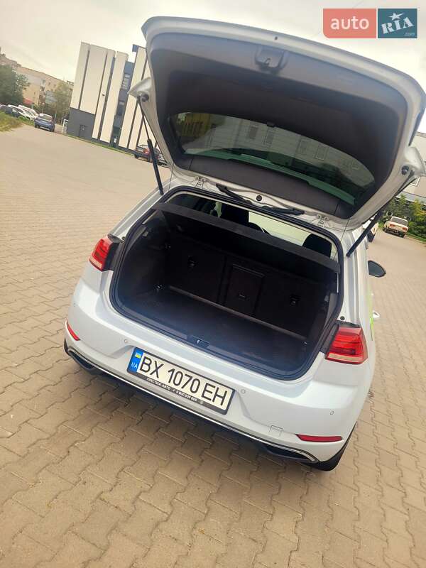 Хетчбек Volkswagen e-Golf 2018 в Хмельницькому