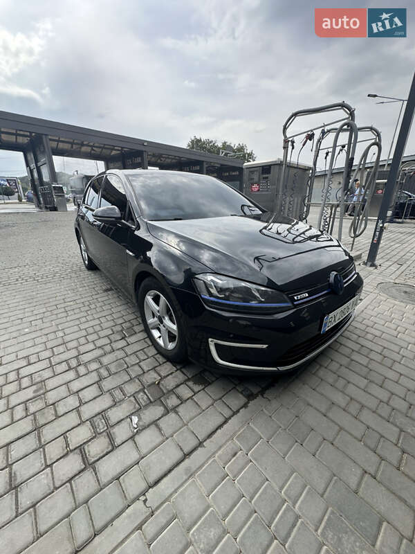 Хетчбек Volkswagen e-Golf 2015 в Кам'янець-Подільському