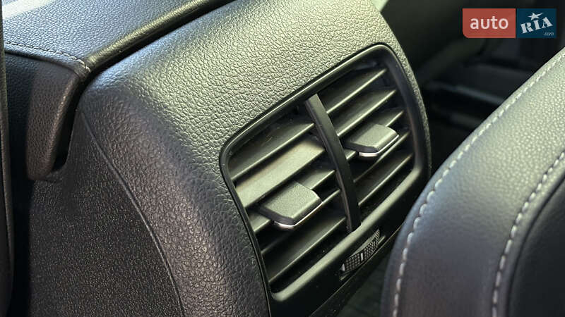 Хэтчбек Volkswagen e-Golf 2015 в Луцке