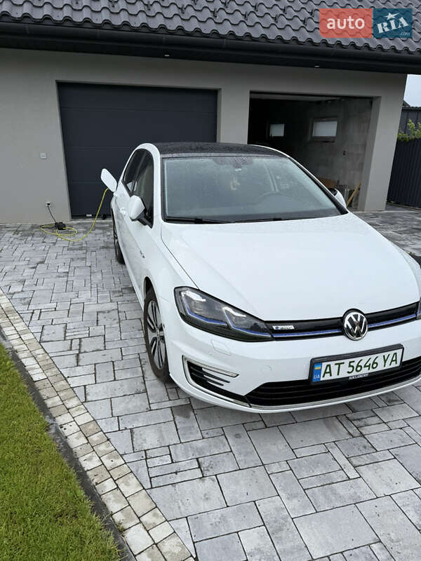 Хетчбек Volkswagen e-Golf 2019 в Івано-Франківську