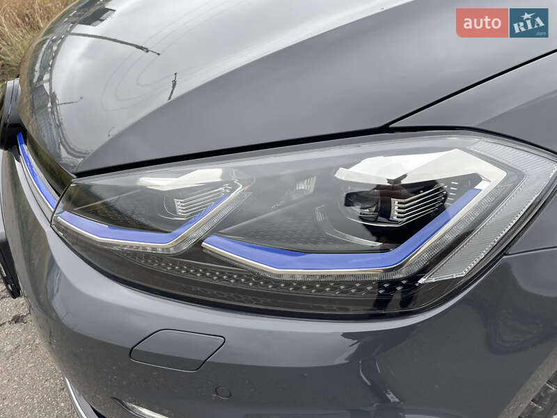 Хэтчбек Volkswagen e-Golf 2020 в Вознесенске