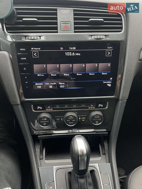 Хэтчбек Volkswagen e-Golf 2020 в Вознесенске