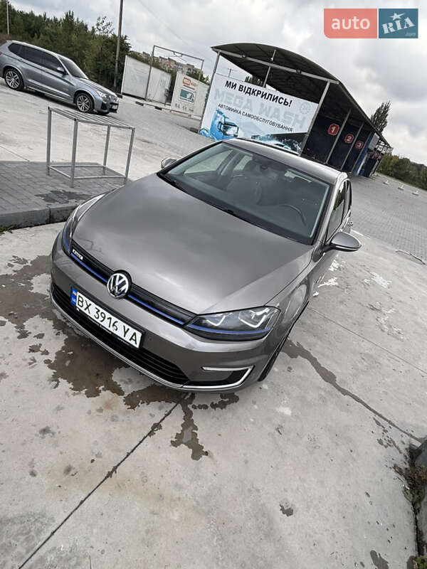 Хетчбек Volkswagen e-Golf 2014 в Кам'янець-Подільському
