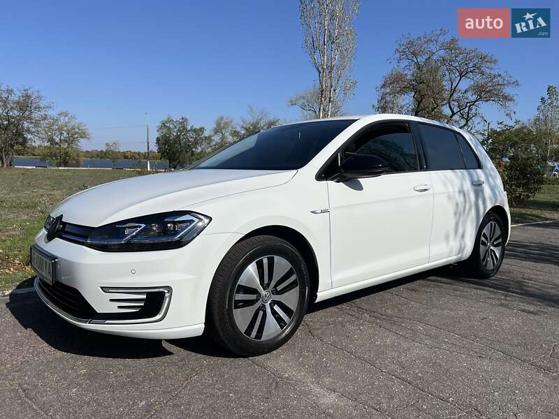 Хэтчбек Volkswagen e-Golf 2020 в Каменском