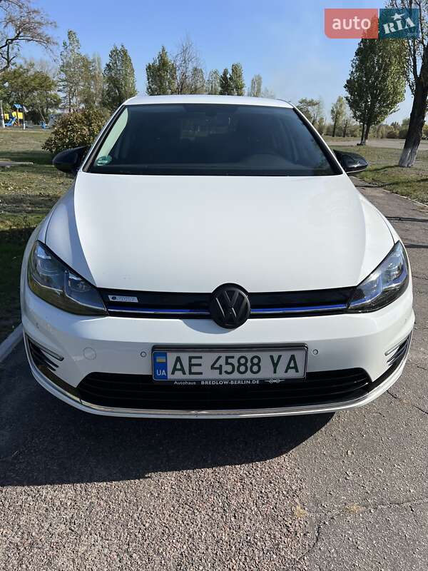 Хэтчбек Volkswagen e-Golf 2020 в Каменском