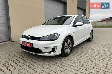 Хэтчбек Volkswagen e-Golf 2014 в Радехове